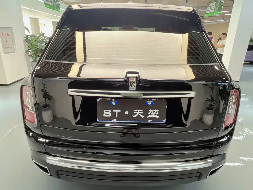Rolls-Royce Cullinan 2022 из CN, фото 4