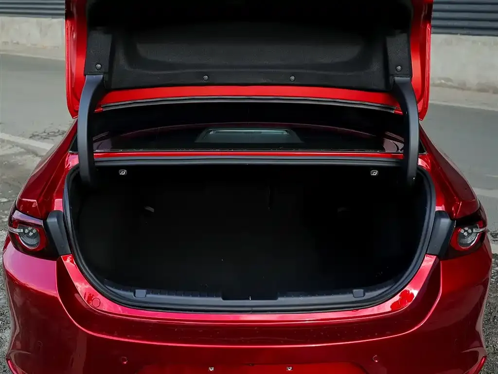 Mazda 3 Axela 2024 из CN, фото 10