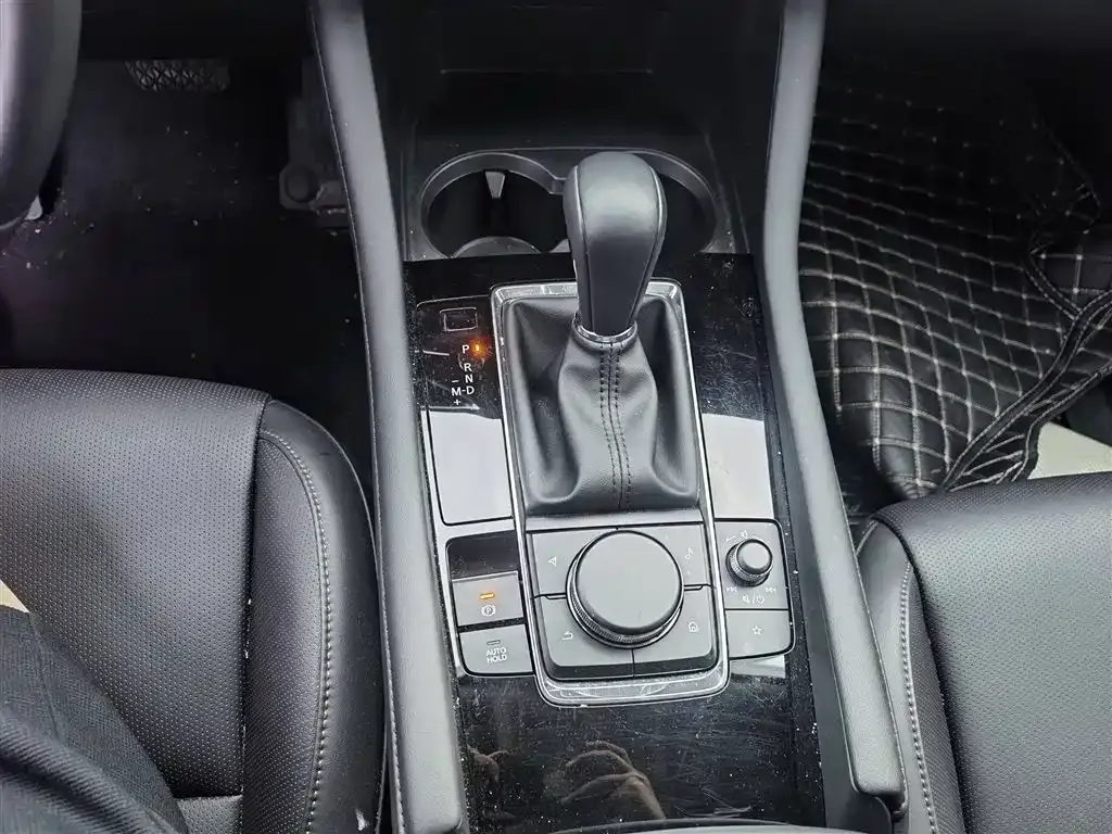 Mazda 3 Axela 2024 из CN, фото 7