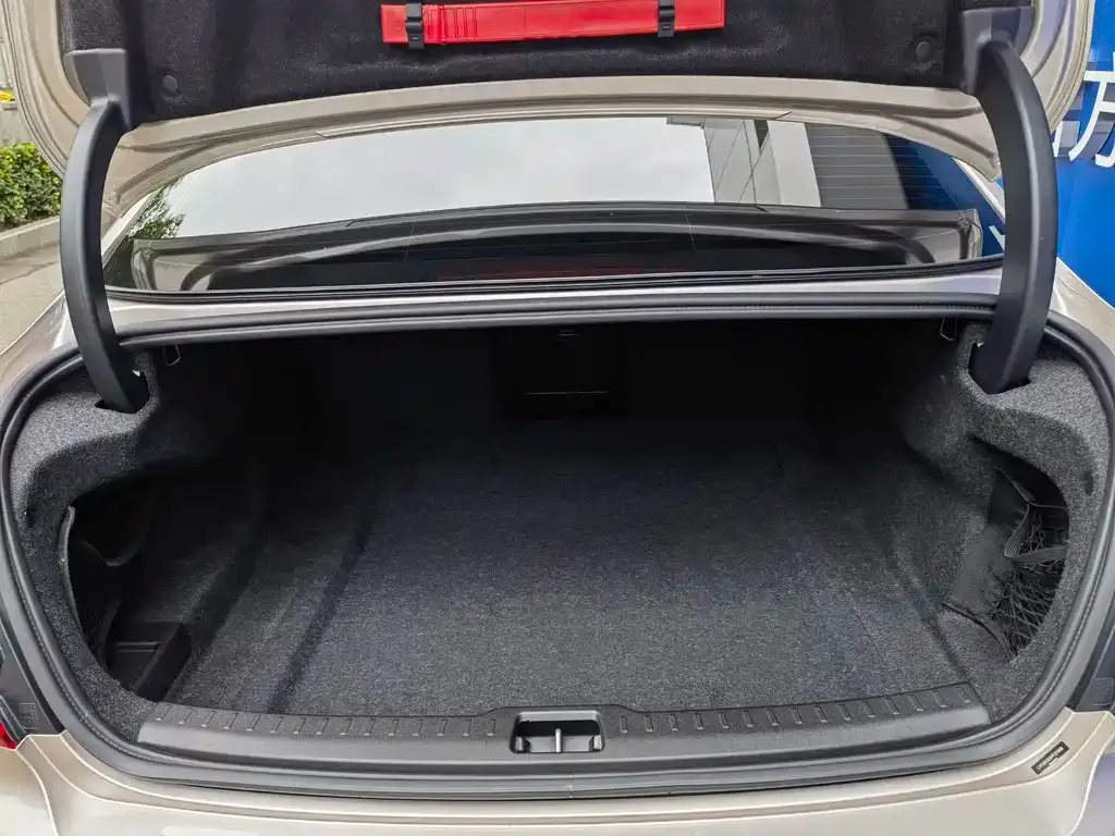 Volvo S60 2022 из CN, фото 5