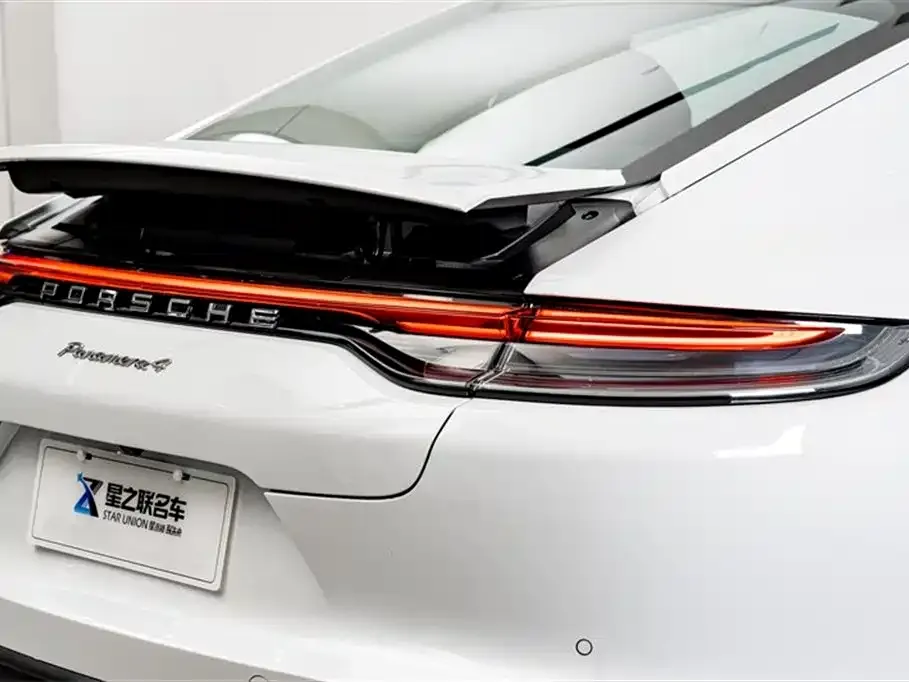 Porsche Panamera — фото 9