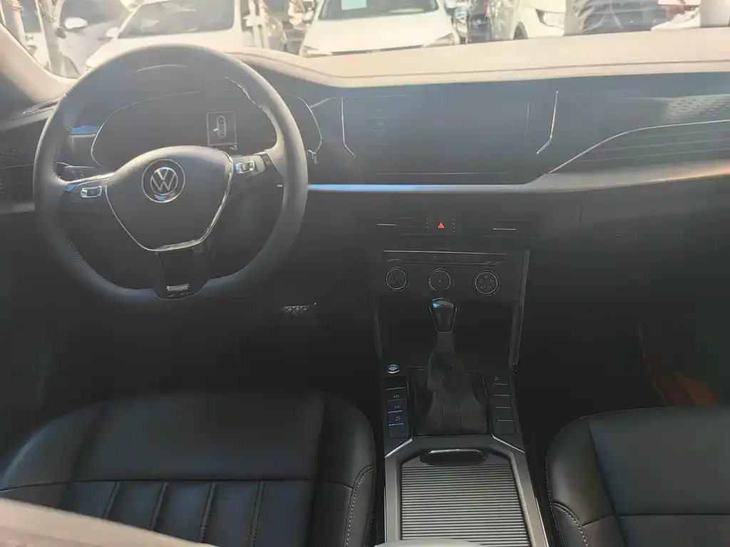 Volkswagen Passat — фото 10