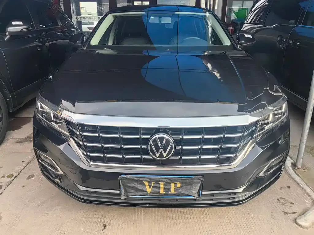 Volkswagen Passat — фото 2