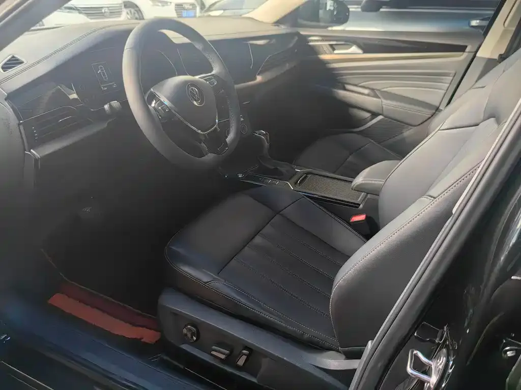 Volkswagen Passat — фото 8