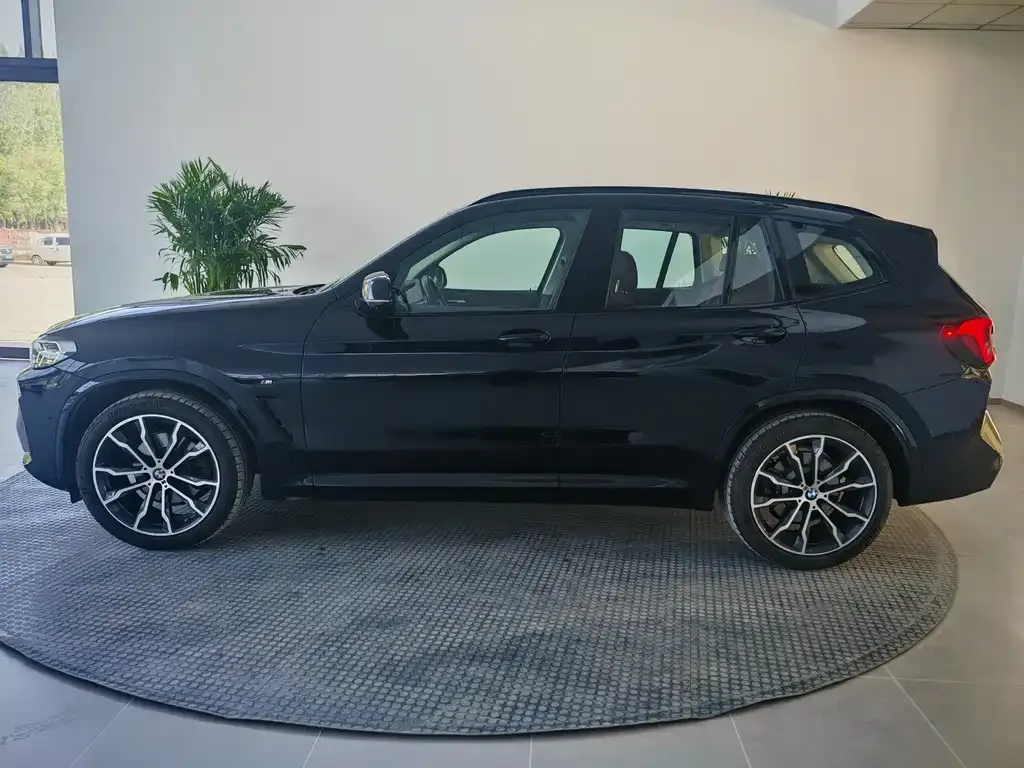 BMW X3 2022 из CN, фото 2