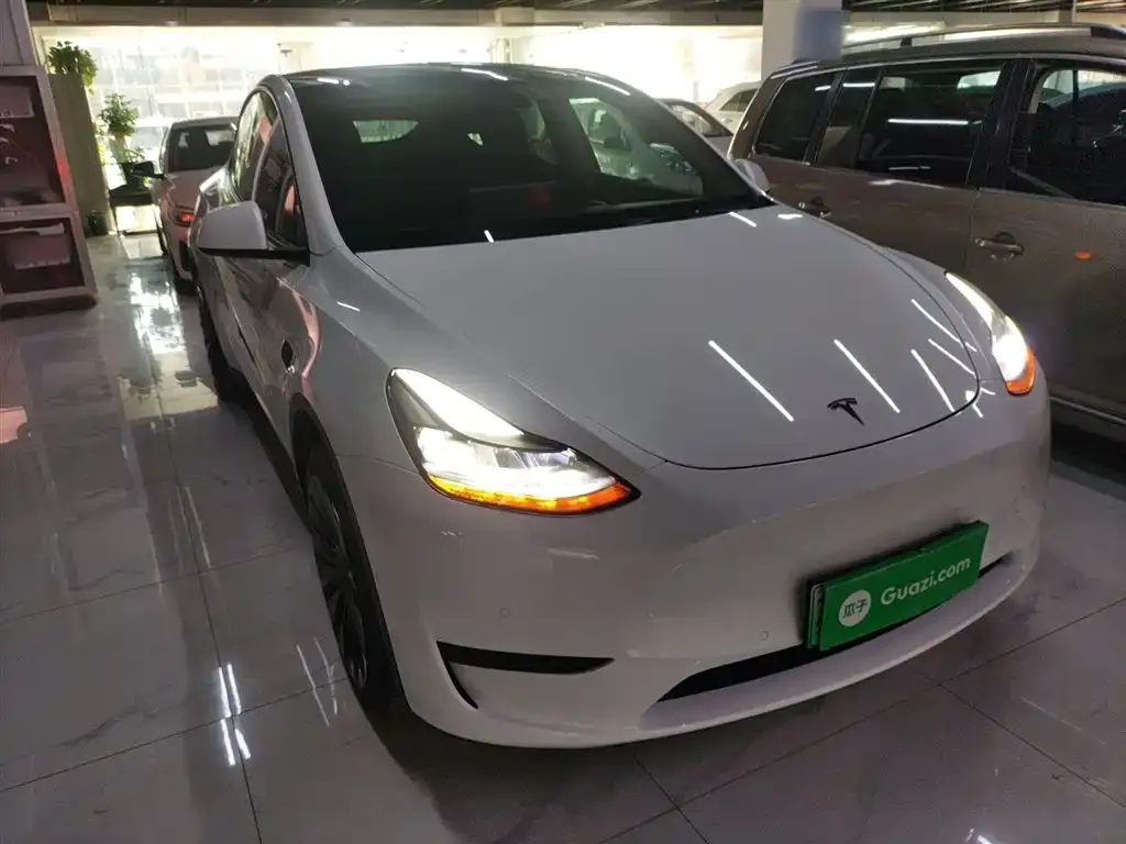 Tesla Model Y 2023 из CN, фото 4