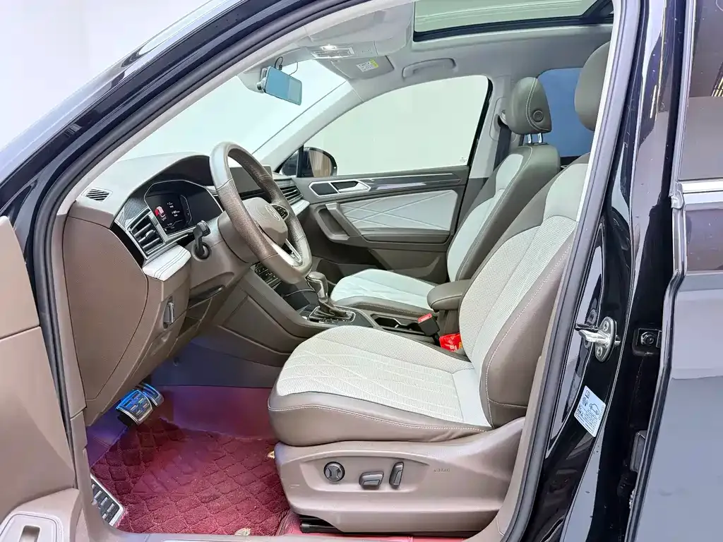 Volkswagen Tiguan L 2023 из CN, фото 7