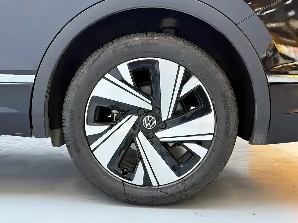 Volkswagen Tiguan L 2023 из CN, фото 8