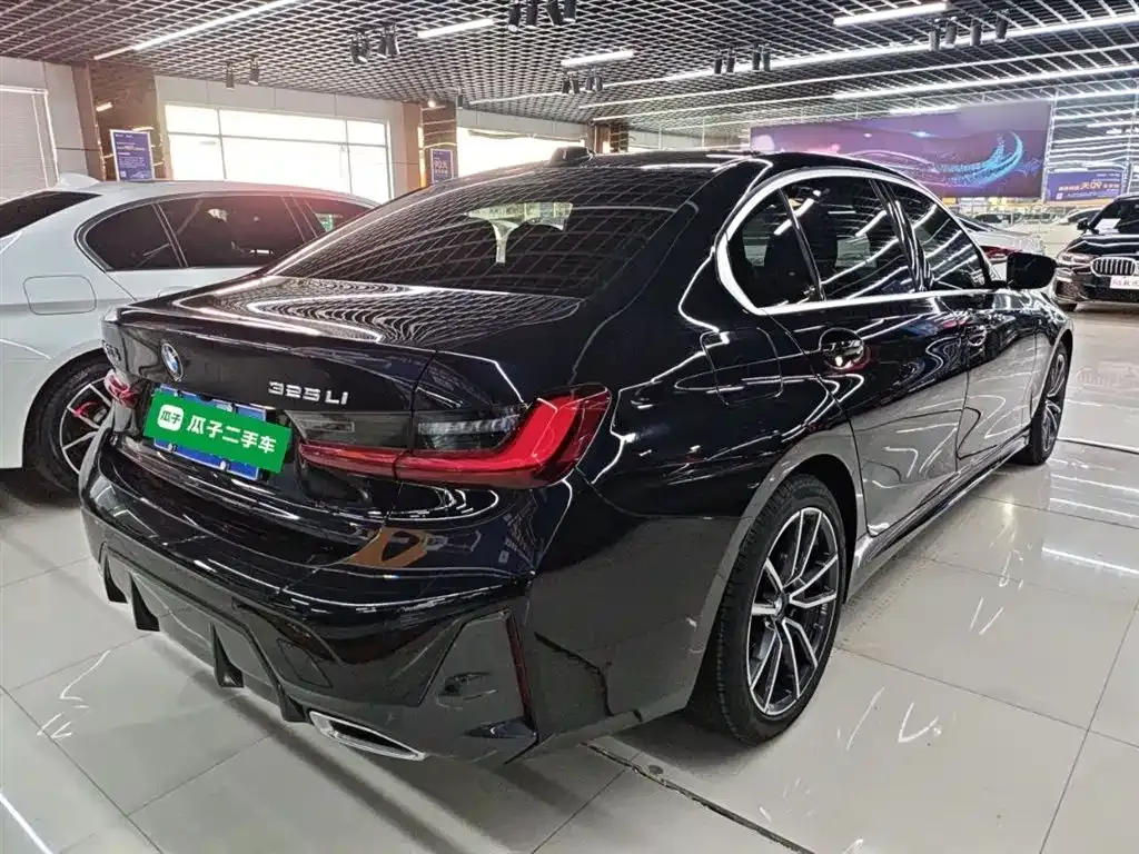 BMW 3 Series 2023 из CN, фото 7
