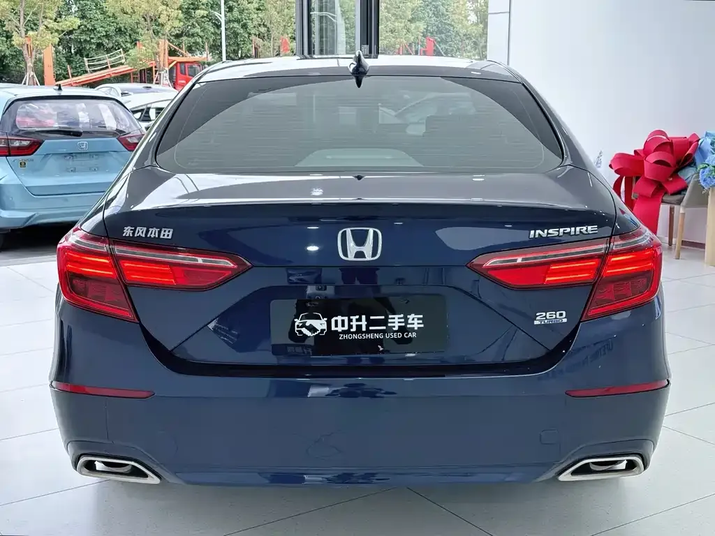 Honda Inspire — фото 8