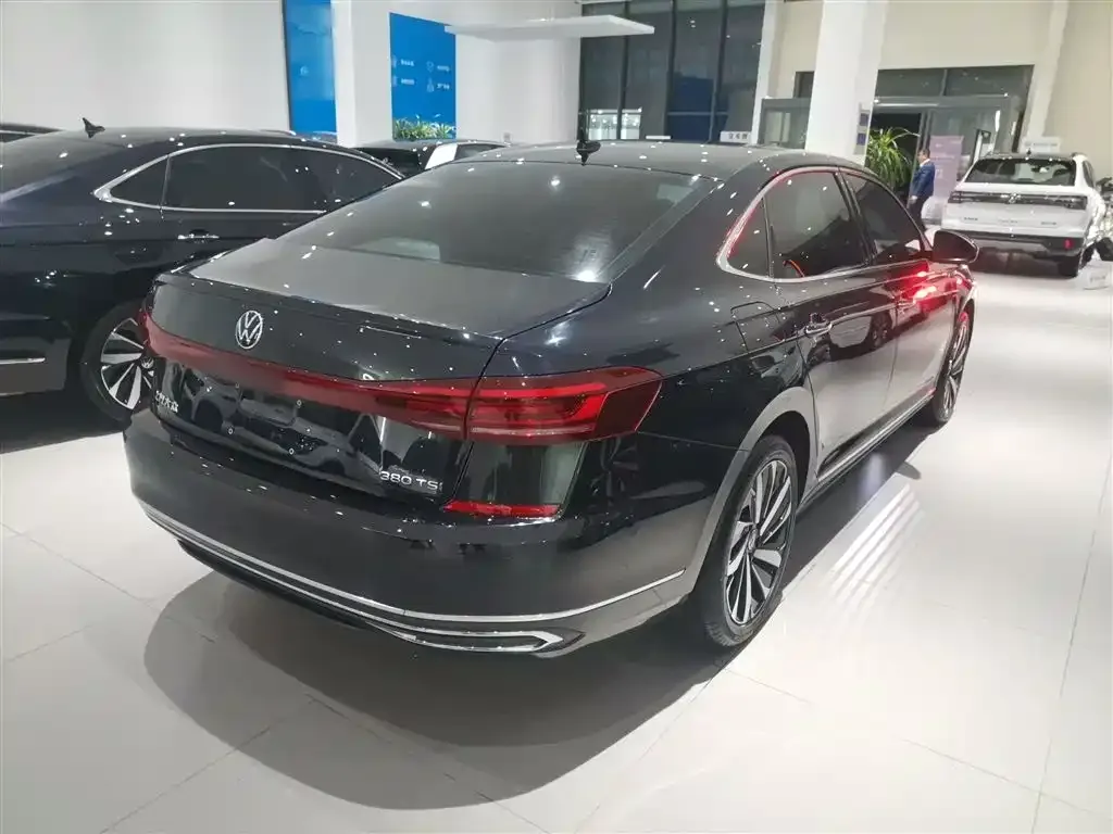Volkswagen Passat 2024 из CN, фото 7