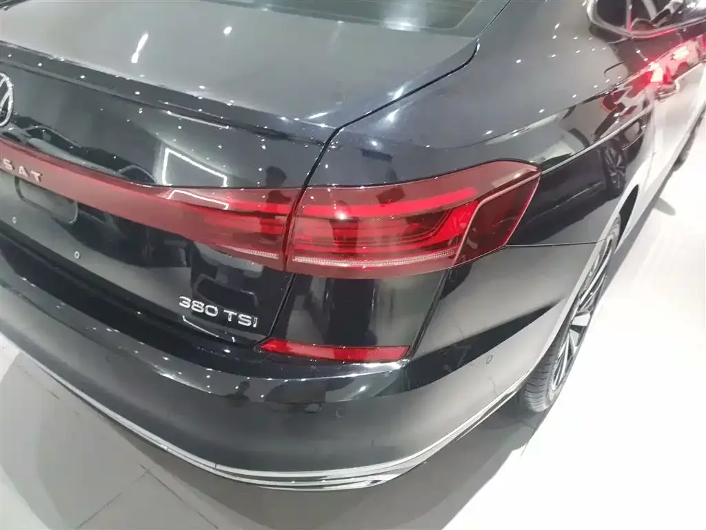 Volkswagen Passat 2024 из CN, фото 8
