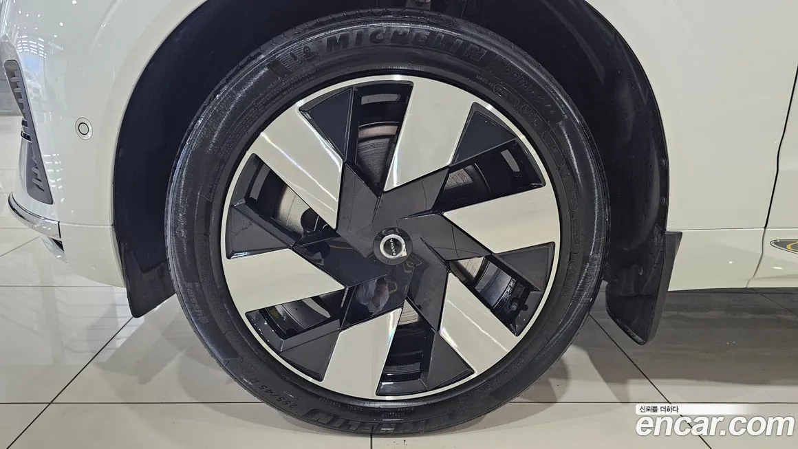 Volvo XC60 2025 из KR, фото 5
