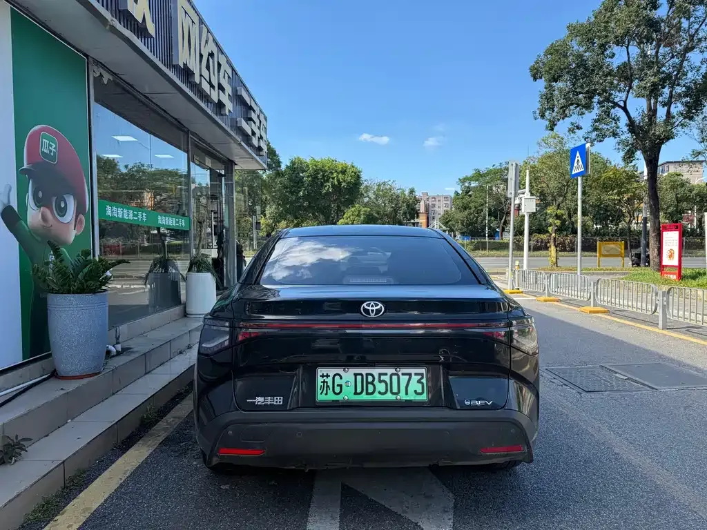 Toyota bZ3 2024 из CN, фото 8