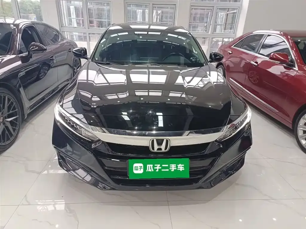 Honda Accord — фото 3