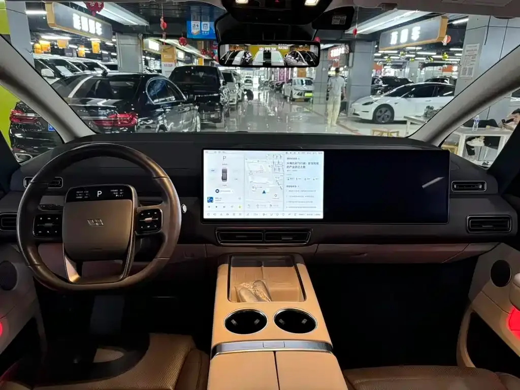 Li Auto MEGA 2024 из CN, фото 6