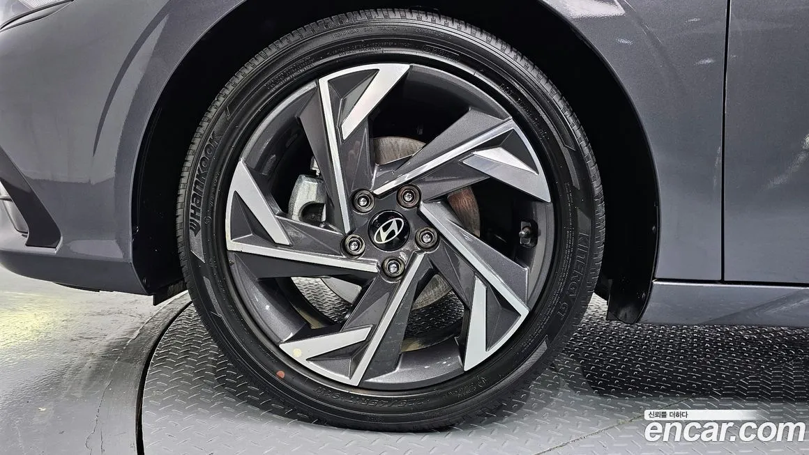 Hyundai AVANTE — фото 5