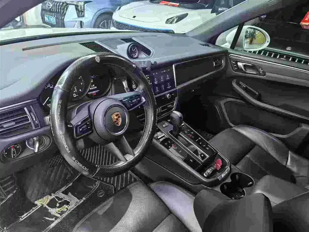 Porsche Macan — фото 4
