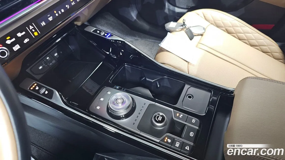 Kia Sorento — фото 9