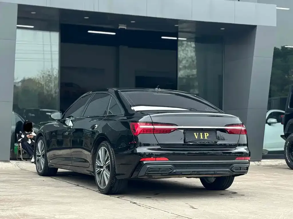 Audi A6L — фото 5