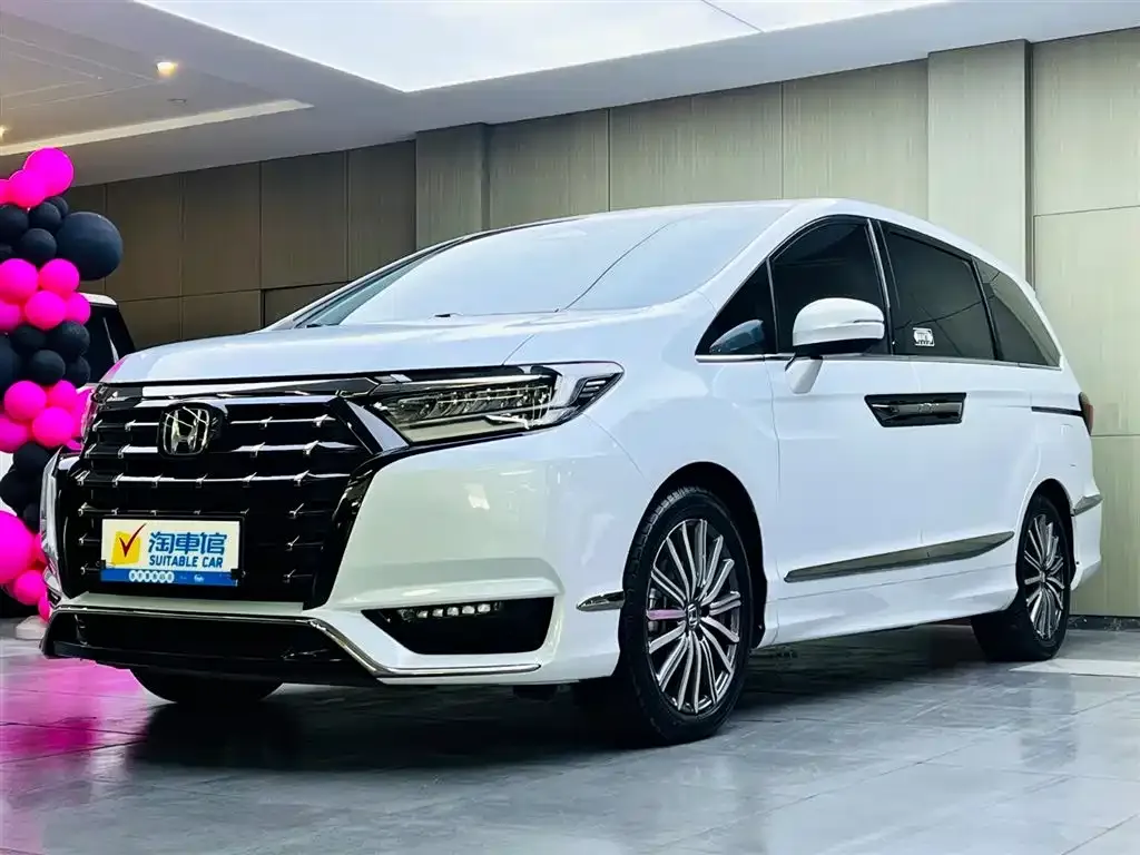 Honda Elysion — фото 1