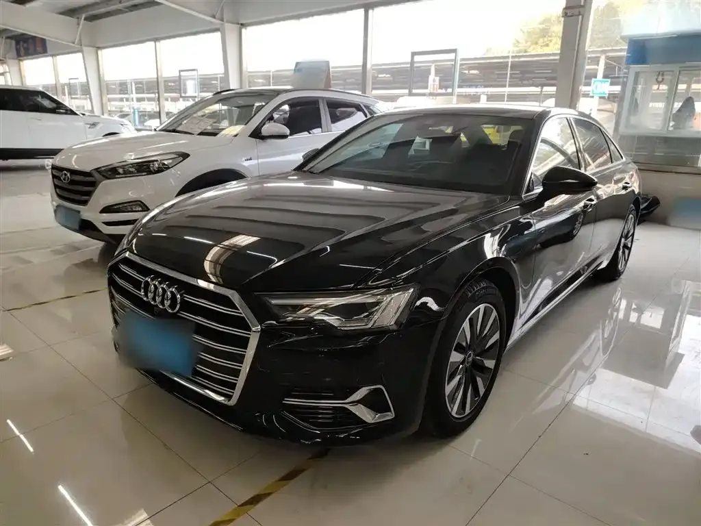 Audi A6L 2023 из CN, фото 2