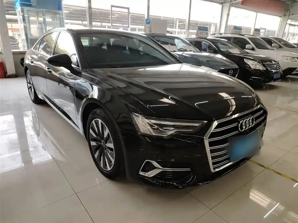 Audi A6L 2023 из CN, фото 4