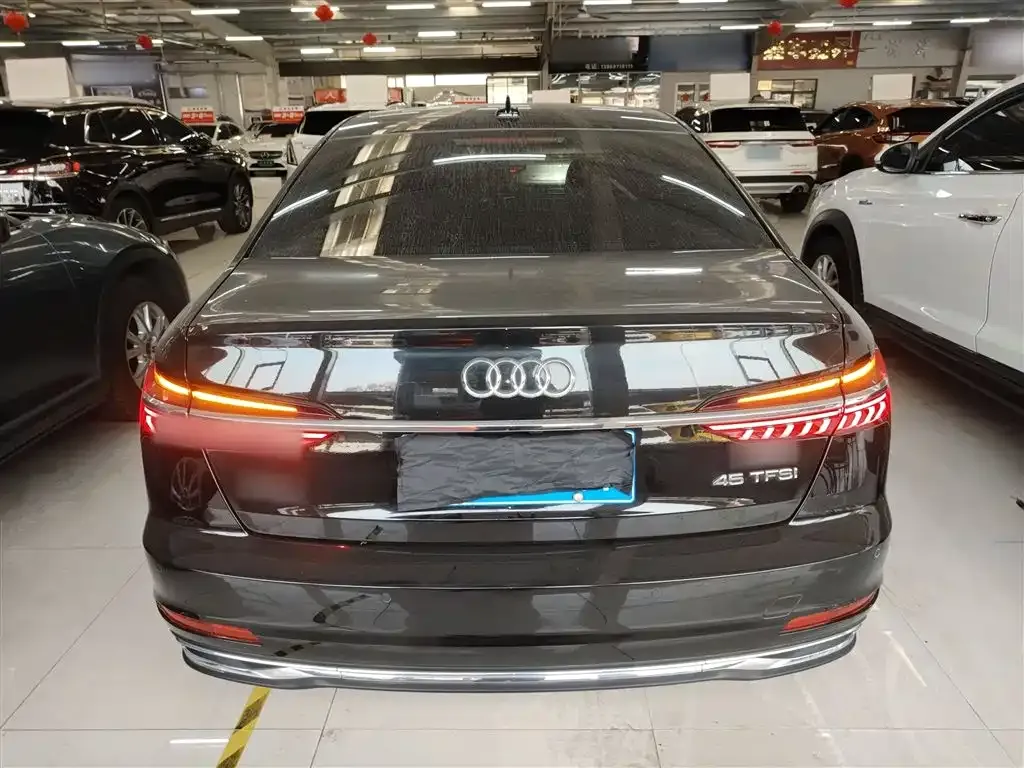 Audi A6L 2023 из CN, фото 6