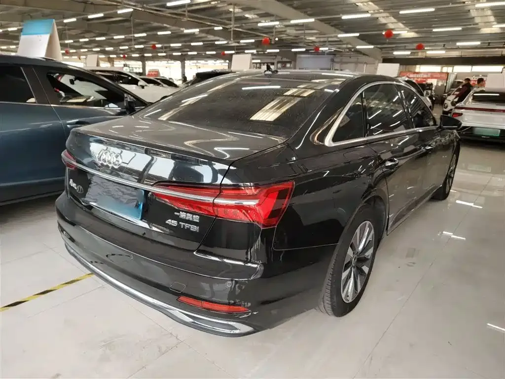 Audi A6L 2023 из CN, фото 7