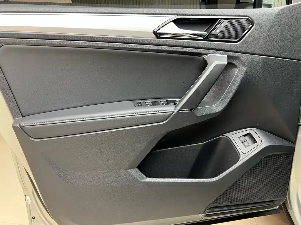 Volkswagen Tiguan L New Energy 2021 из CN, фото 8