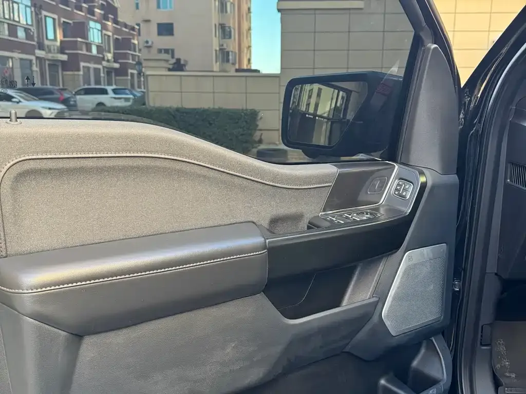 Ford F-150 Raptor — фото 4
