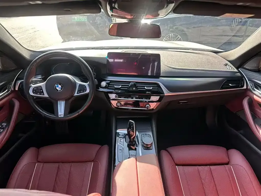 BMW 5 Series New Energy — фото 10