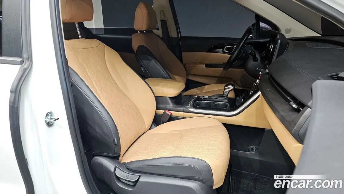 Kia Carnival — фото 10