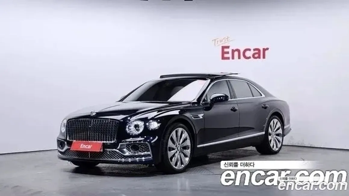 Bentley Flying Spur — фото 1