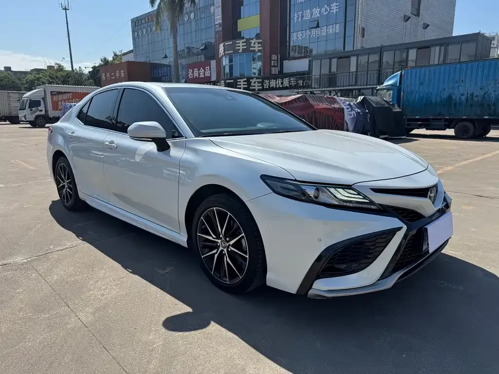 Toyota Camry 2022 из CN, фото 3