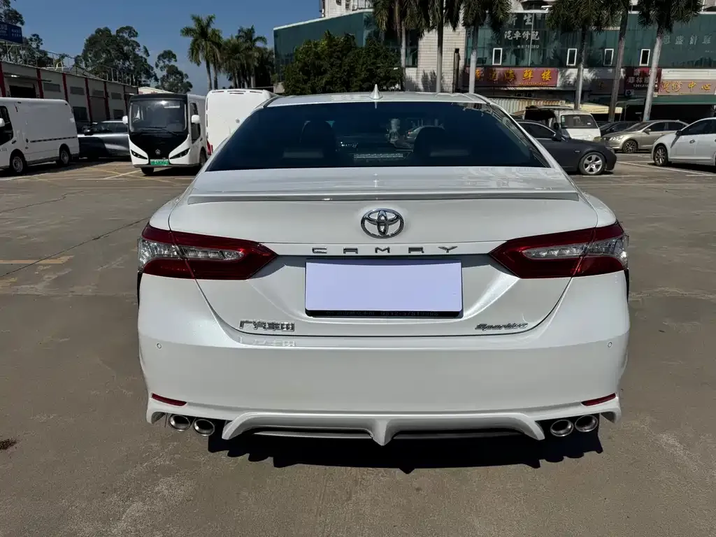 Toyota Camry 2022 из CN, фото 6