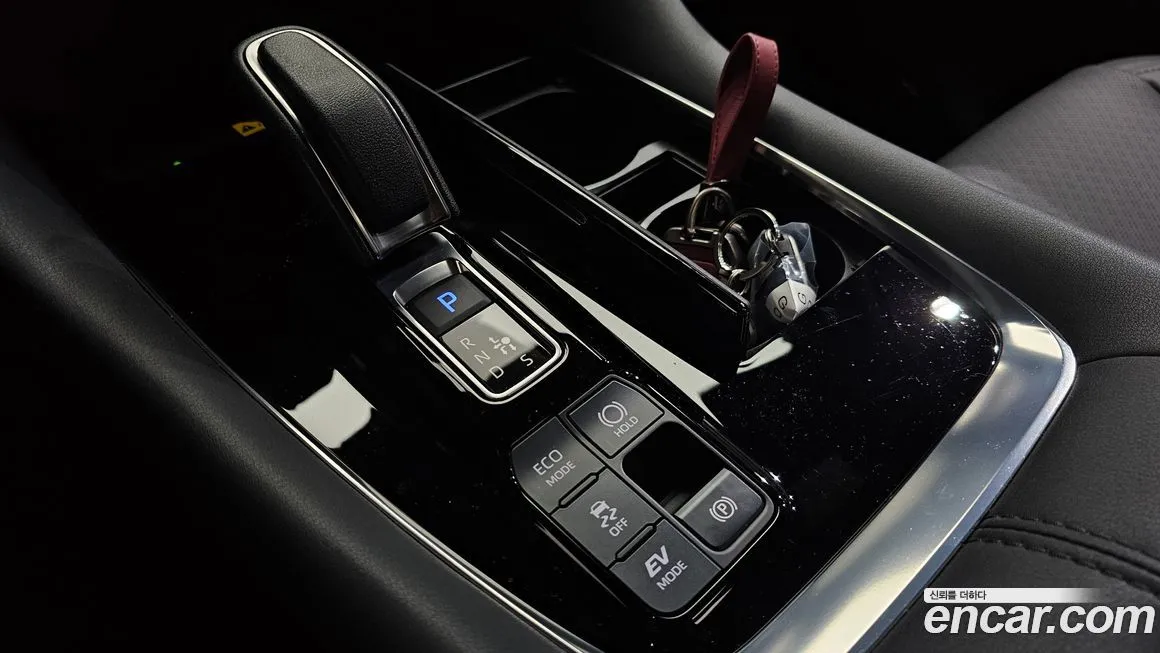 Toyota Alphard — фото 9
