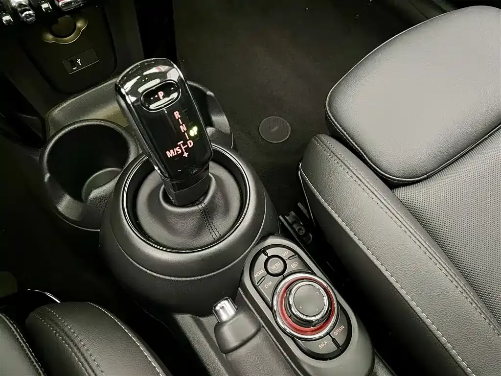 MINI Cooper (3-door) 2021 из CN, фото 9