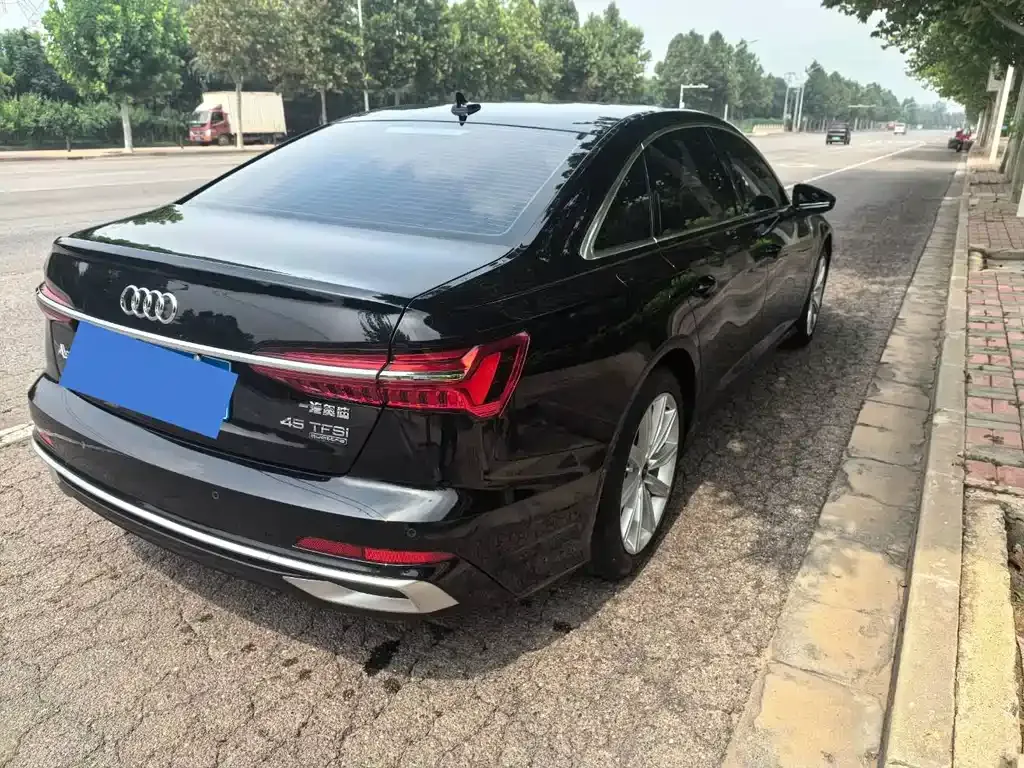 Audi A6L 2024 из CN, фото 7
