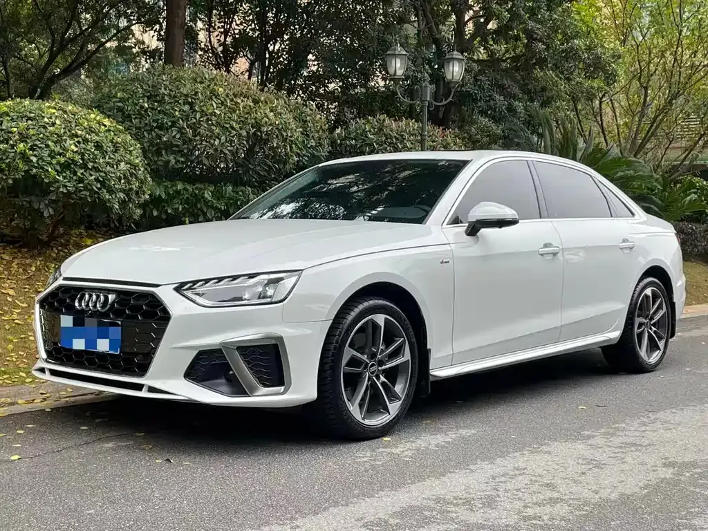 Audi A4L 2024 из CN, фото 2