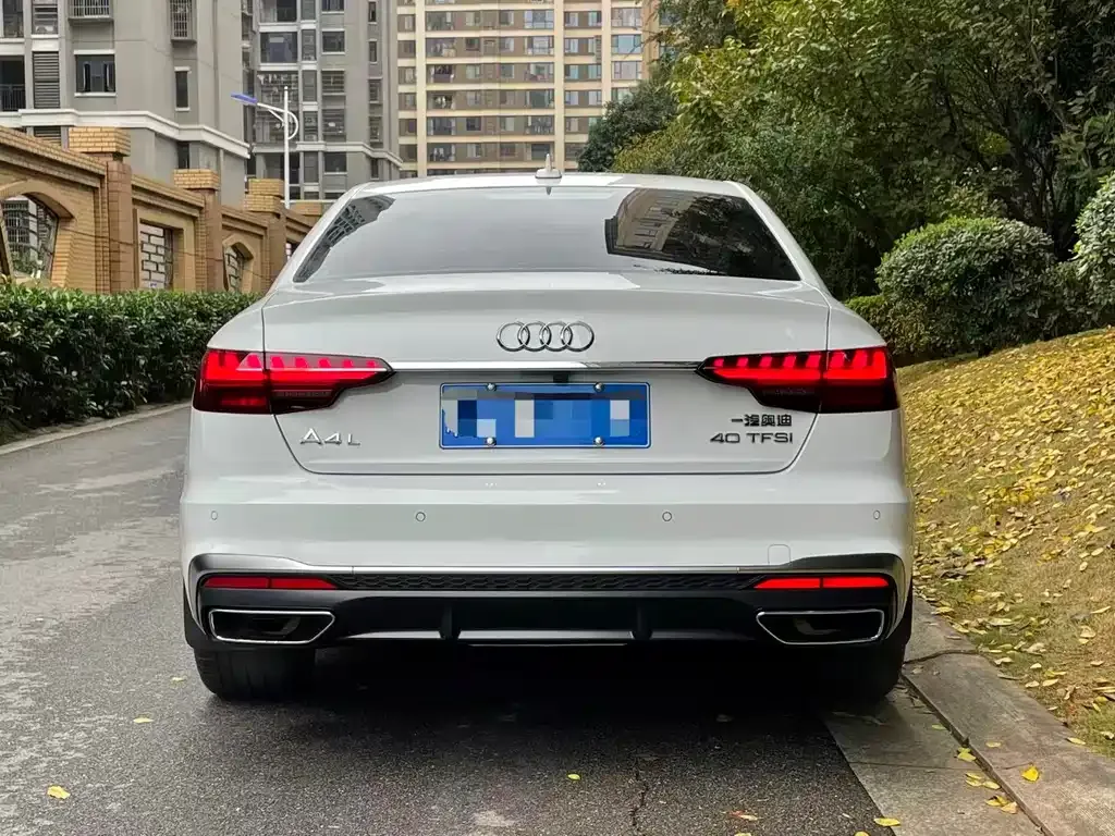 Audi A4L 2024 из CN, фото 5