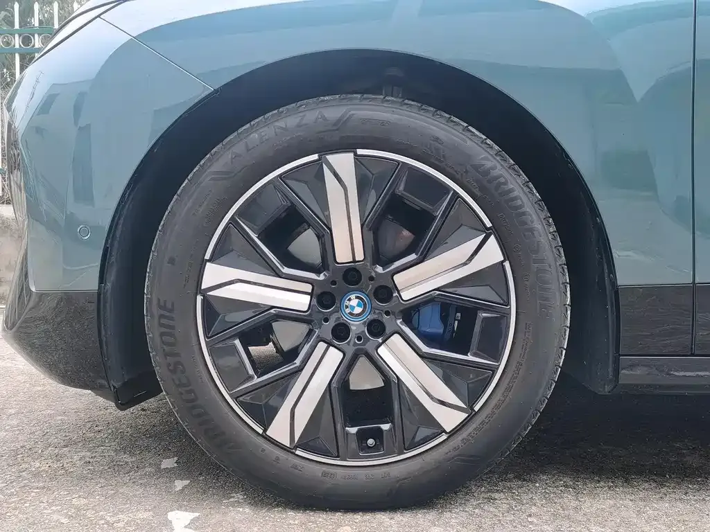 BMW iX 2023 из CN, фото 7