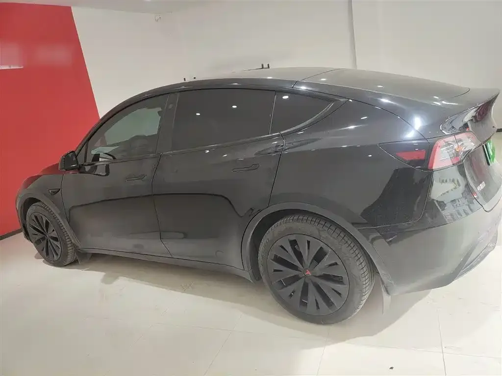 Tesla Model Y 2023 из CN, фото 5