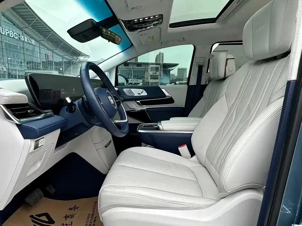 Buick Century 2024 из CN, фото 9