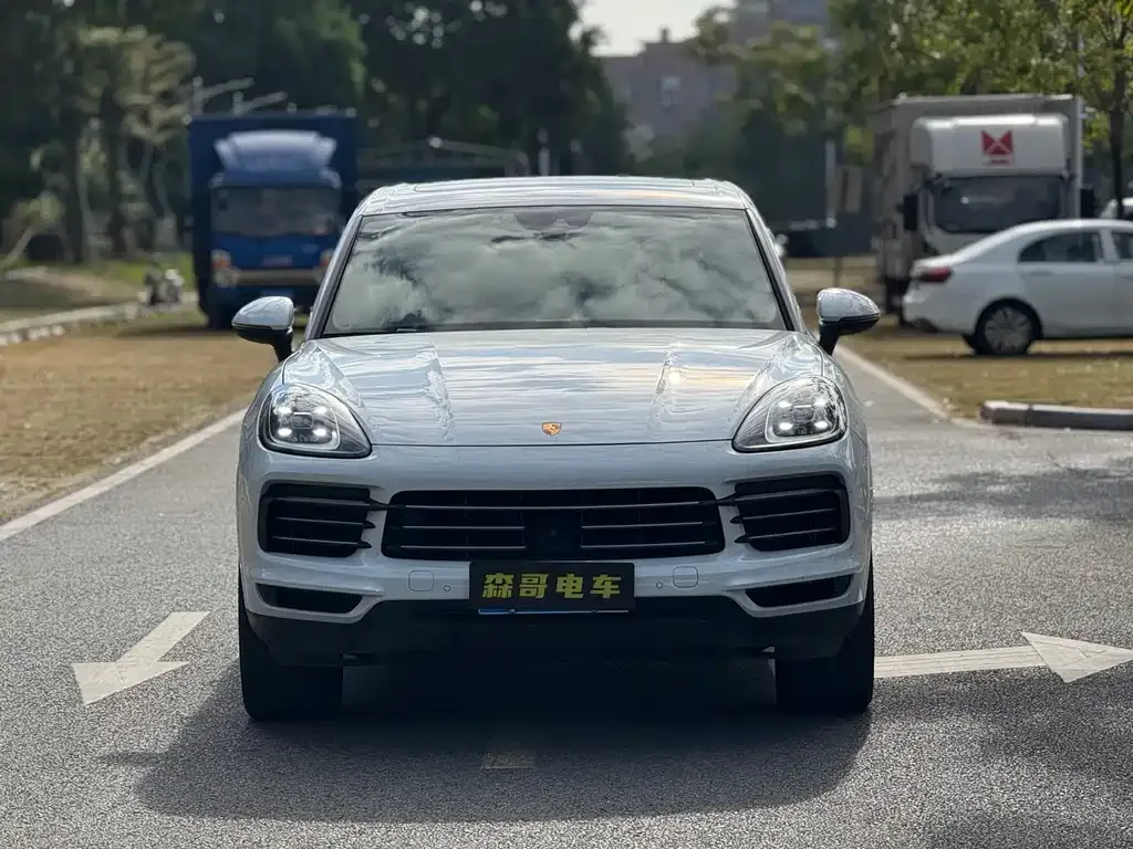 Porsche Cayenne — фото 4