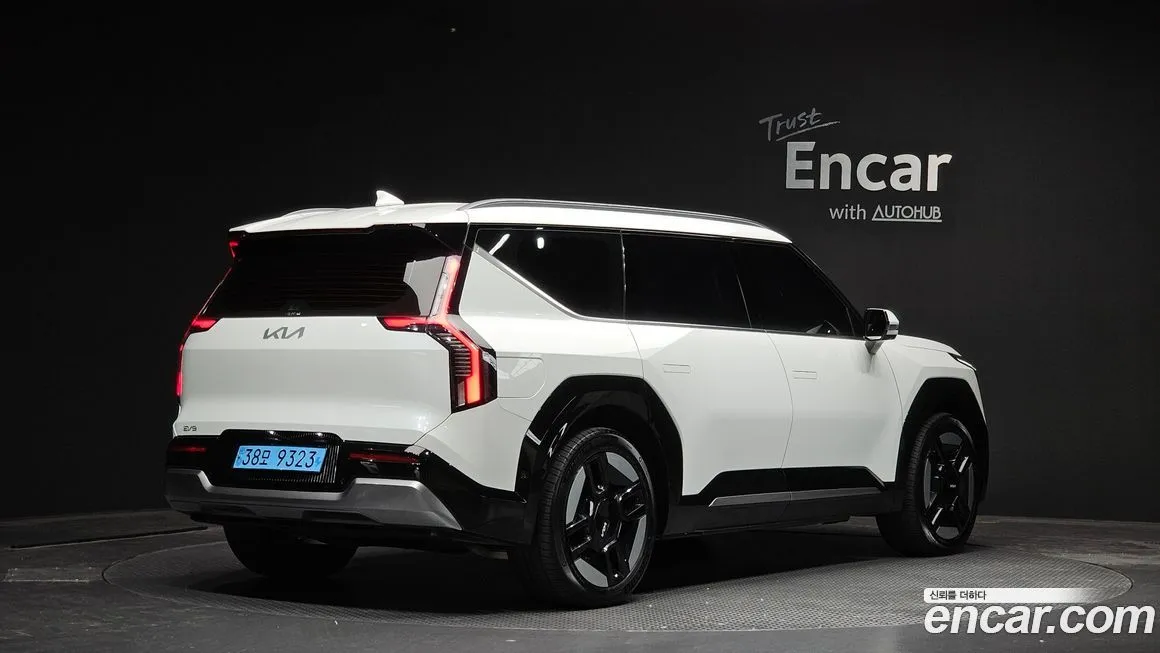 Kia EV9 — фото 2
