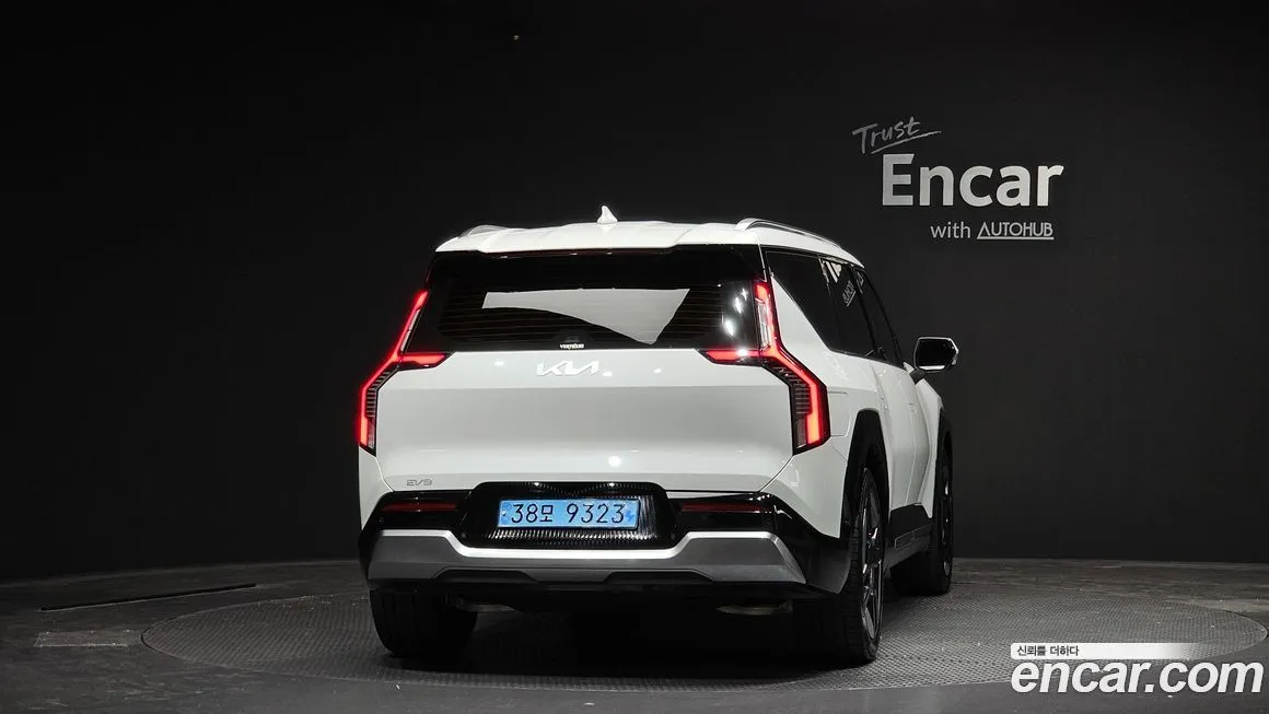 Kia EV9 — фото 4