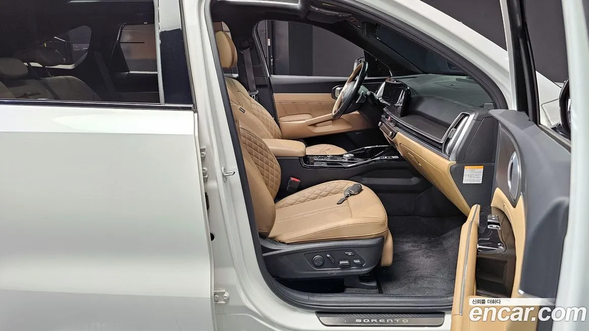 Kia Sorento — фото 10