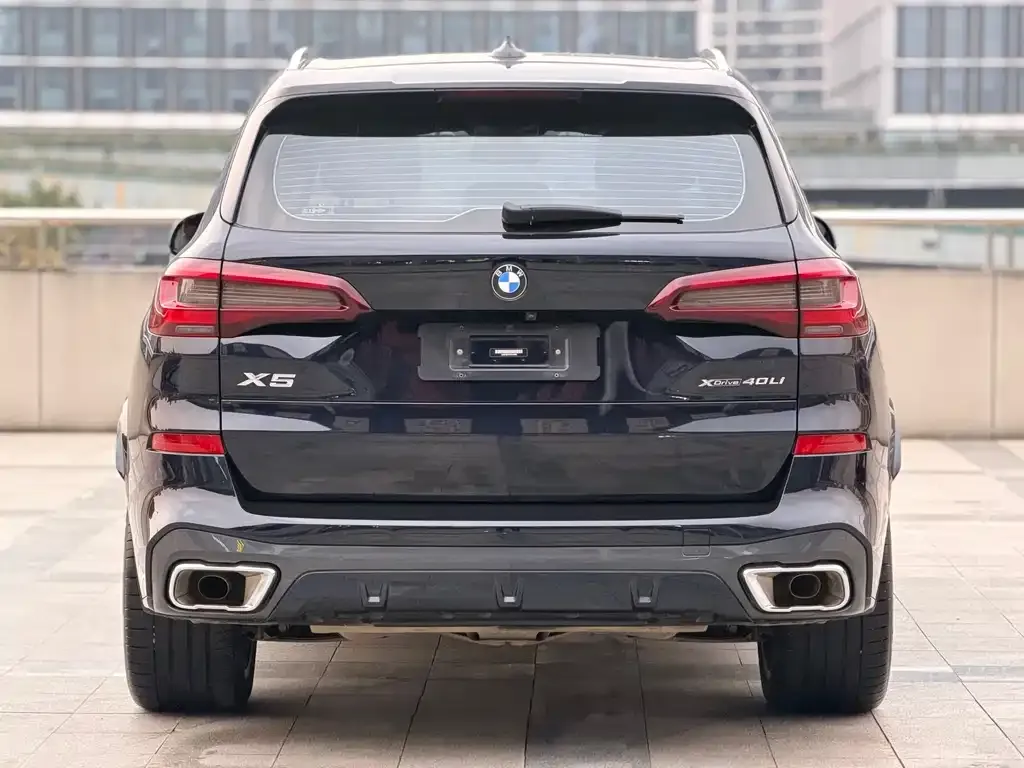 BMW X5 — фото 6