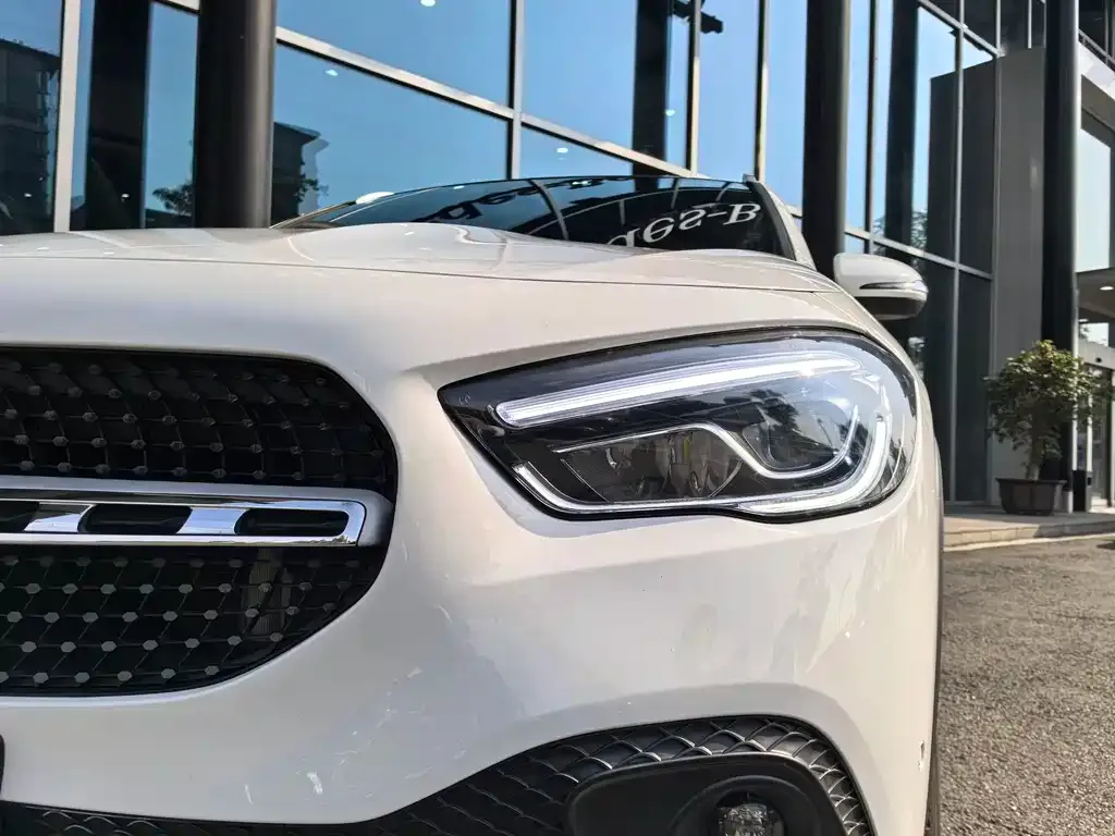 Mercedes-Benz GLA — фото 5